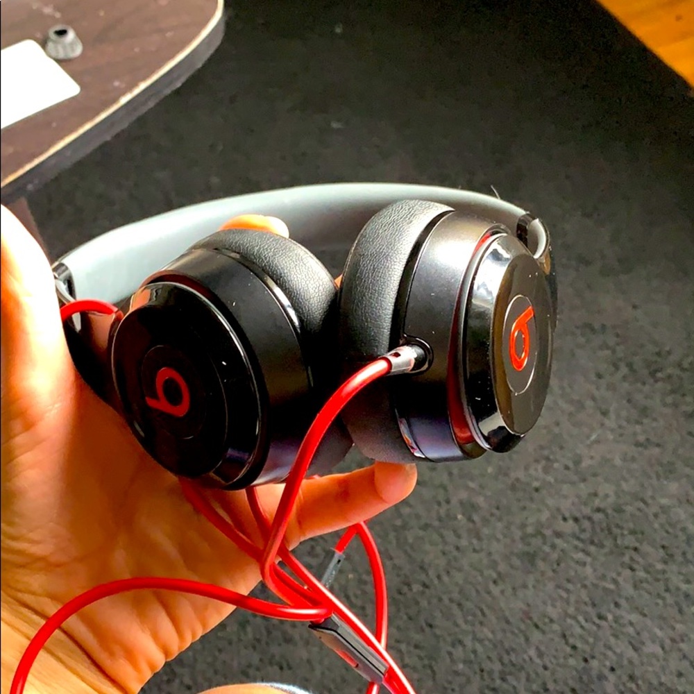 Solo Beats by Dre with case